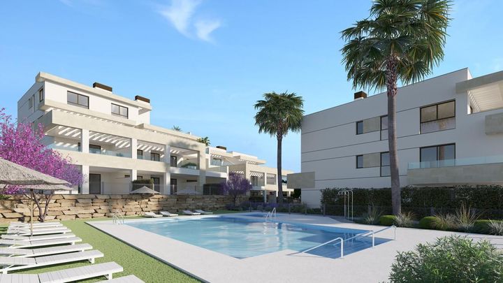 2 bedrooms apartment for sale in Estepona, Spain