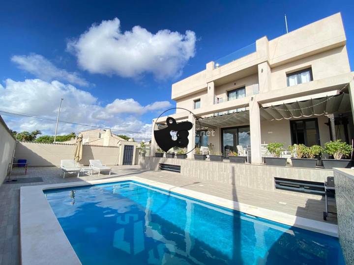 5 bedrooms house in Los Alcazares, Murcia, Spain