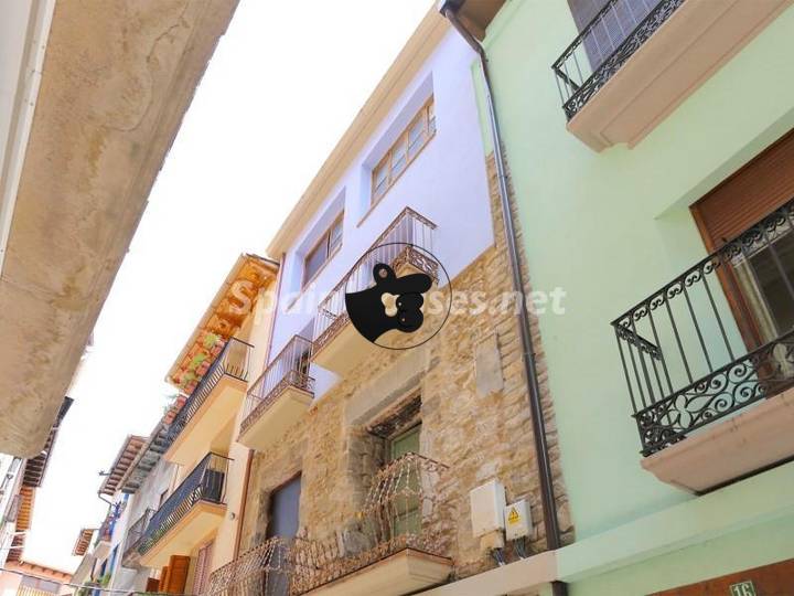 house in Graus, Huesca, Spain