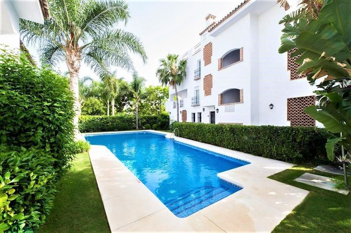 2 bedrooms apartment for sale in San Pedro Pueblo, Spain