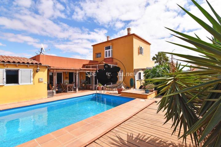 6 bedrooms house in Antigua, Las Palmas, Spain