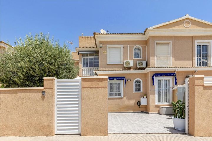 2 bedrooms apartment for sale in Playa Flamenca, Spain