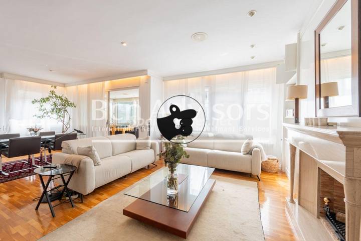 4 bedrooms apartment for sale in Barcelona, Barcelona, Spain