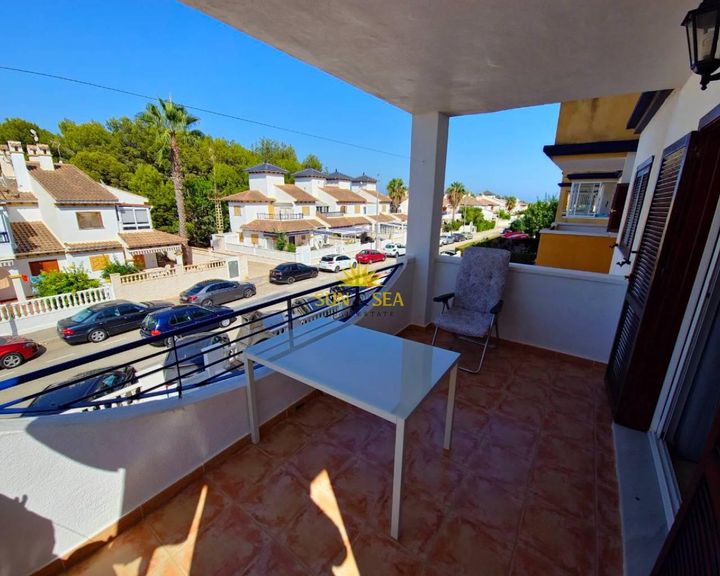 2 bedrooms apartment for rent in Mil Palmeras, Spain