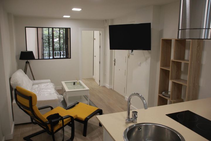 2 bedrooms apartment for rent in Centro-Sagrario, Spain