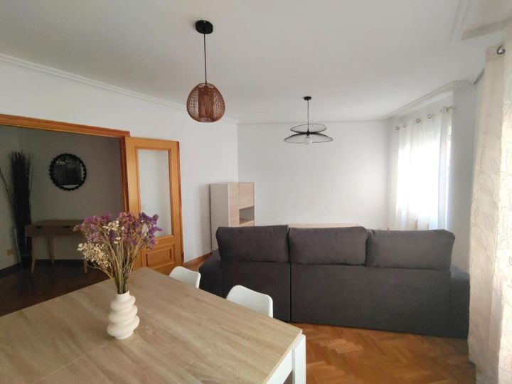 2 bedrooms apartment for rent in Segovia, Spain