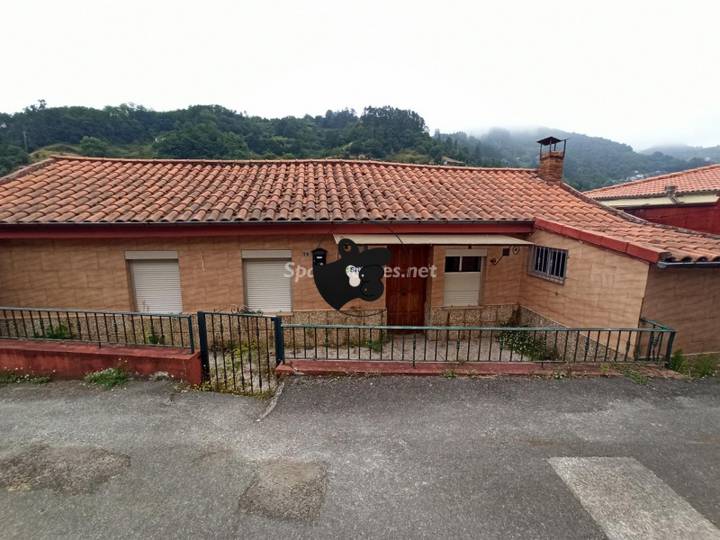 2 bedrooms house in Mieres, Asturias, Spain