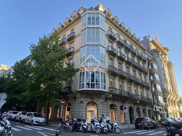 2 bedrooms apartment for sale in Donostia-San Sebastian, Spain