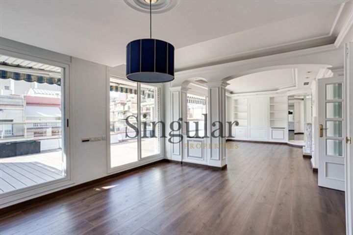 2 bedrooms apartment for sale in Barcelona, Spain
