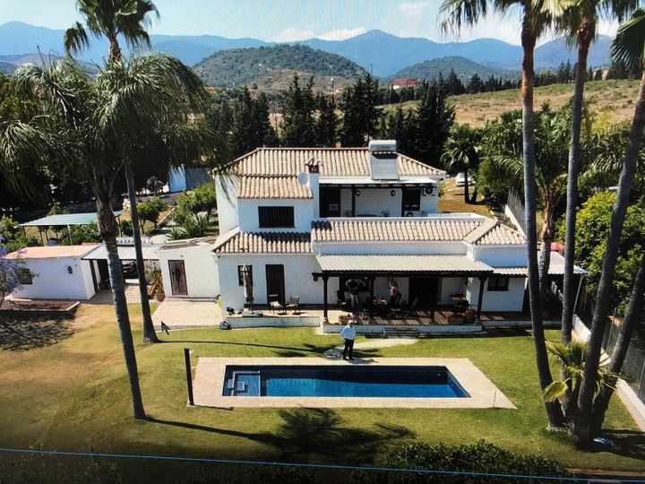 4 bedrooms house for sale in Estepona, Spain