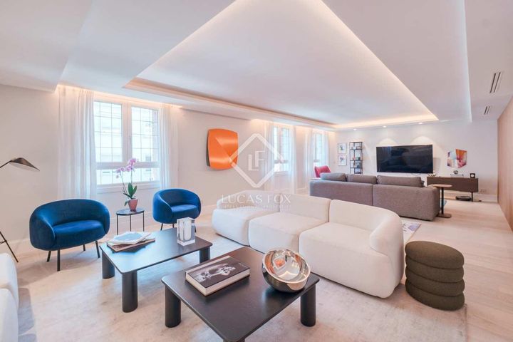 4 bedrooms apartment for sale in Madrid, Spain