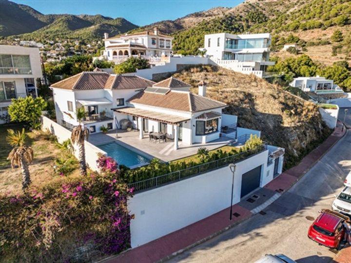 4 bedrooms house for sale in Mijas, Spain