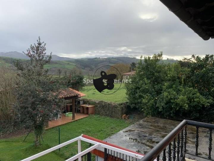 3 bedrooms house in Medio Cudeyo, Cantabria, Spain