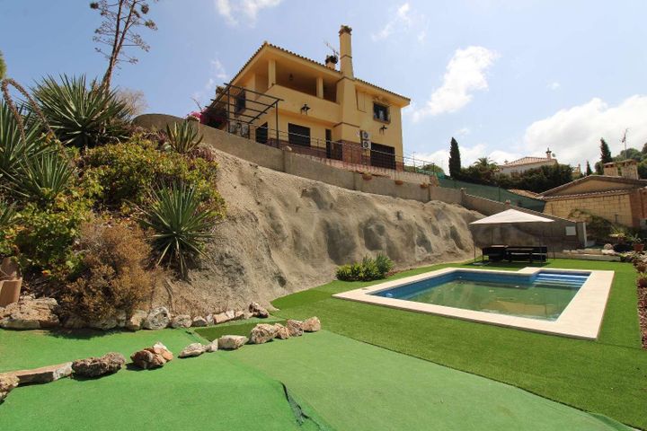 5 bedrooms house for rent in Alhaurin de la Torre, Spain