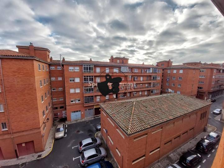 4 bedrooms apartment in Avila, Avila, Spain