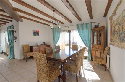 5 rooms house in Alicante, Spain