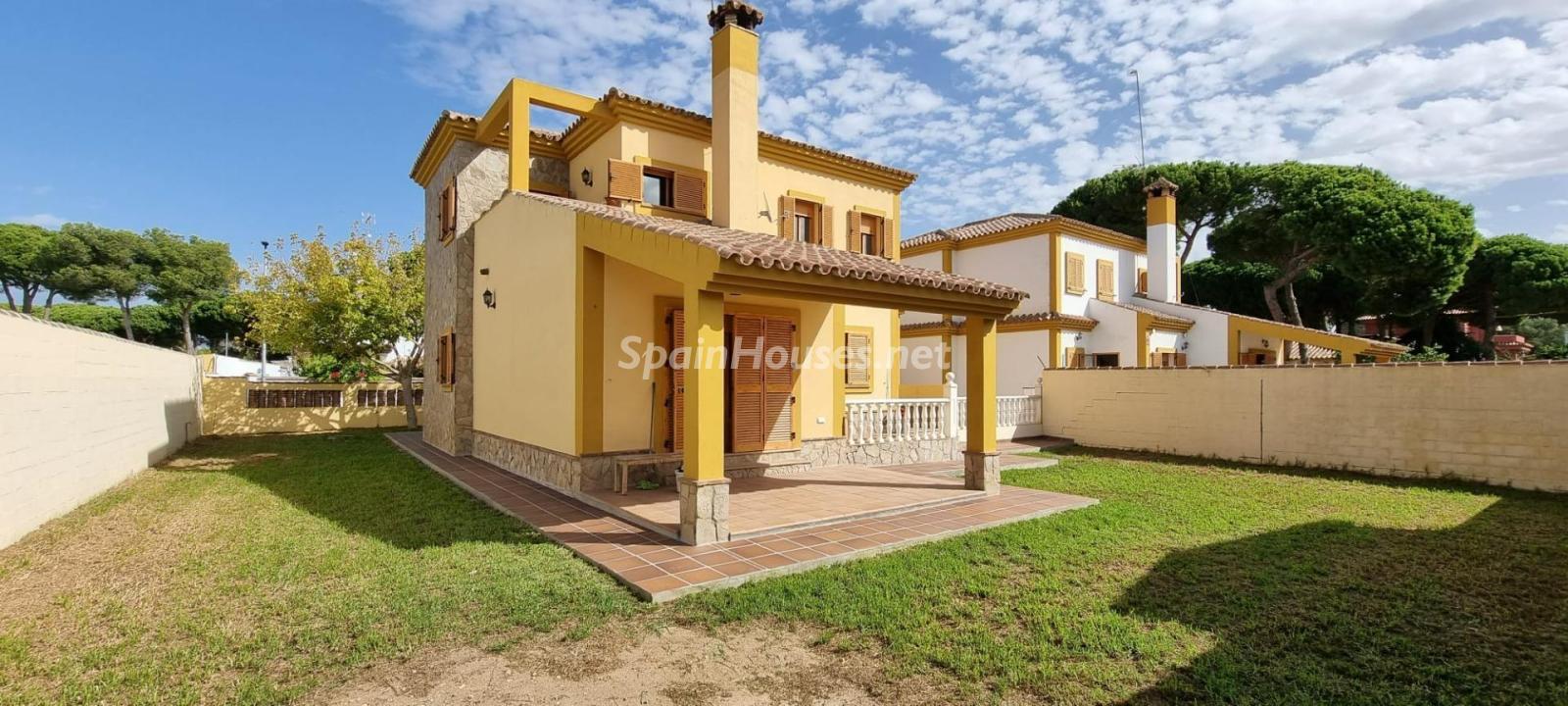 5 bedrooms rooms other in  Spain
