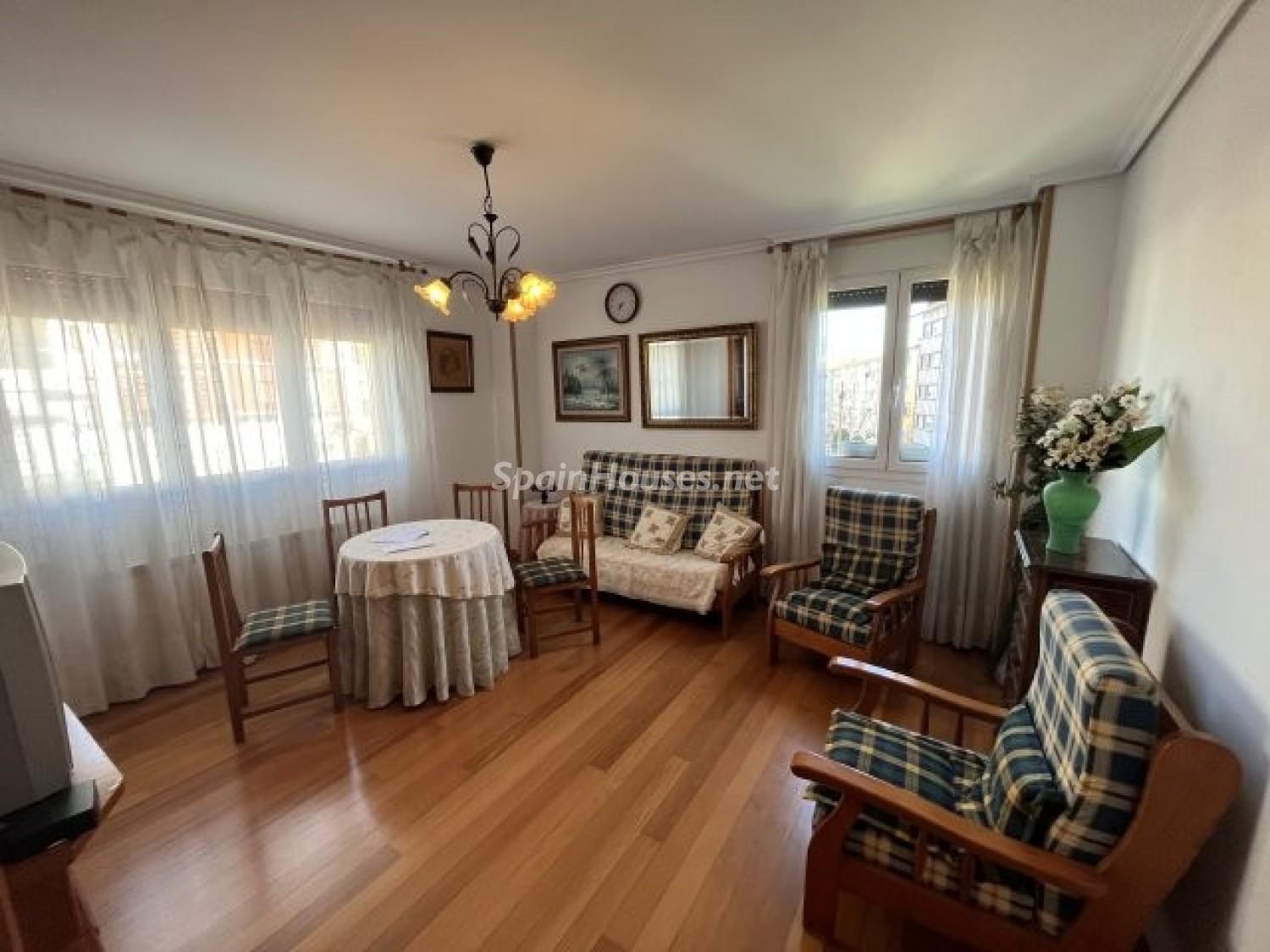 2 bedrooms rooms other in  Spain