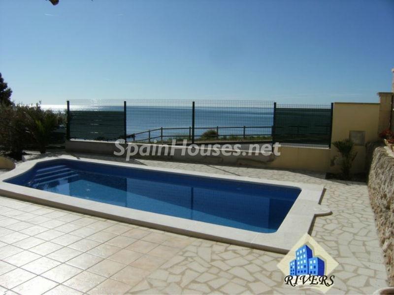 4 bedrooms rooms other in  Spain