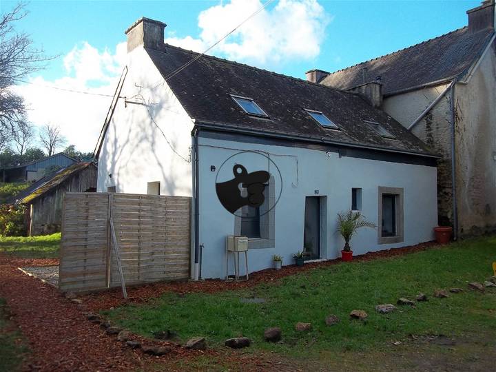 2 bedrooms house for sale in Finistere (29), France