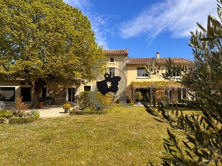 7 bedrooms house in Vaucluse (84), France