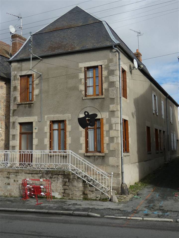 4 bedrooms house in Creuse (23), France