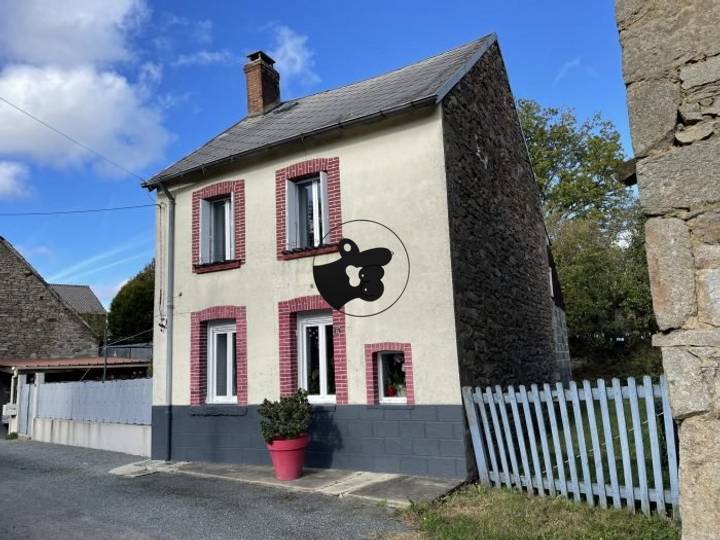 2 bedrooms house for sale in Creuse (23), France