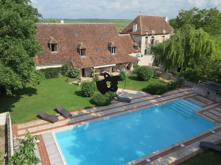 16 bedrooms house for sale in Cher (18), France