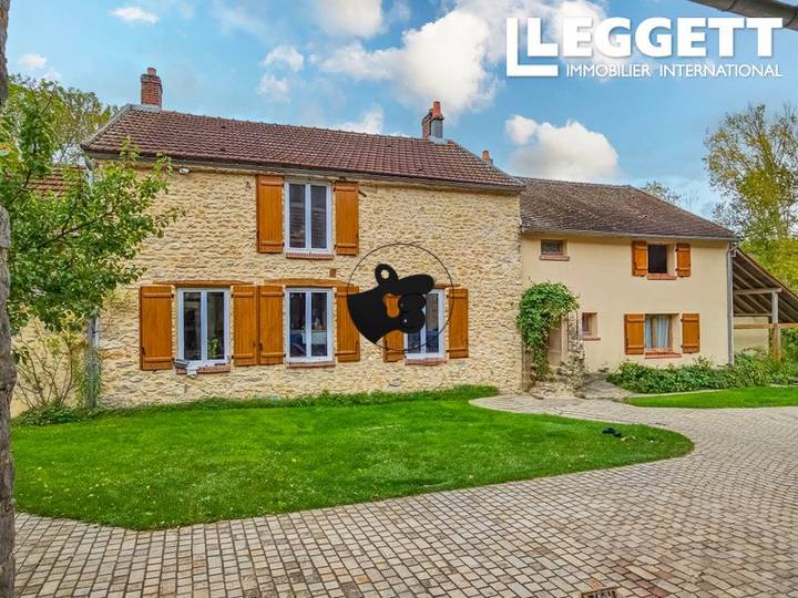 6 bedrooms house for sale in Essonne (91), France