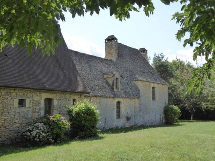 3 bedrooms house for sale in montignac, France