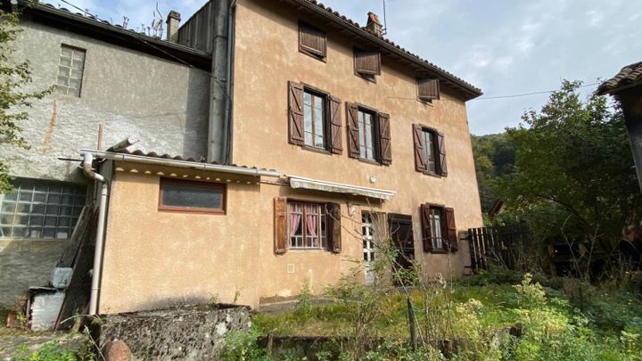 2 bedrooms house for sale in  France