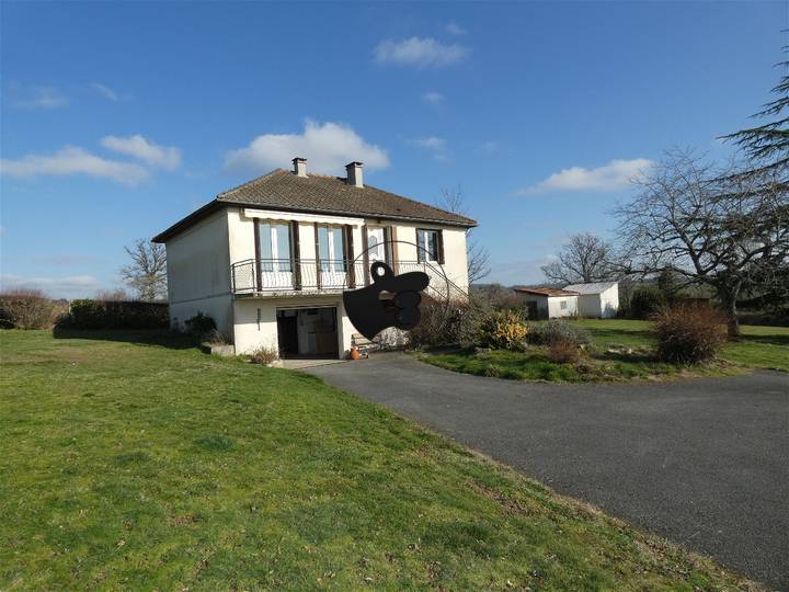 2 bedrooms house for sale in Creuse (23), France