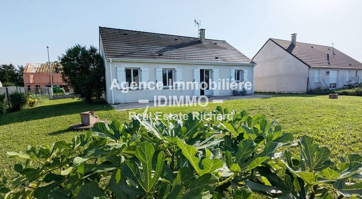 3 bedrooms house for sale in beaumont du gatinais, France