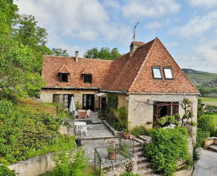 6 bedrooms house for sale in Sarlat-la-Caneda, France