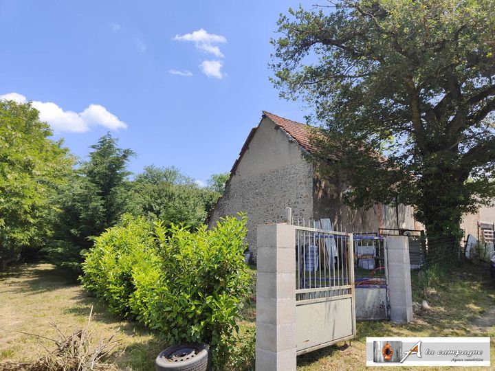 House for sale in Lamaids, France