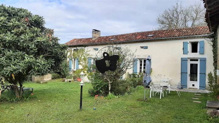 2 bedrooms house in Dordogne (24), France