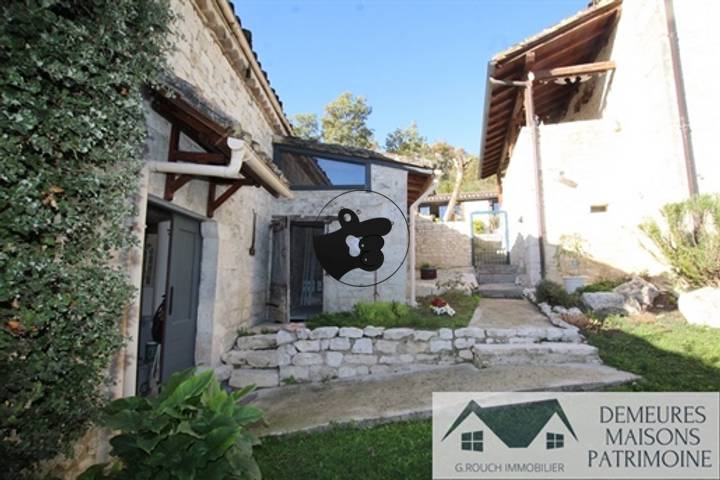 6 bedrooms other for sale in Cahors, France