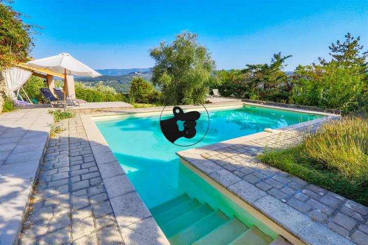 5 bedrooms house for sale in Apt, France