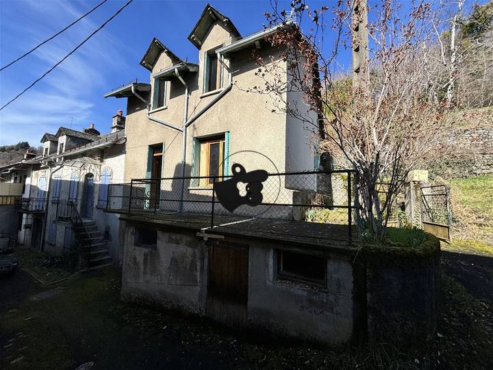 2 bedrooms house for sale in Cantal (15), France