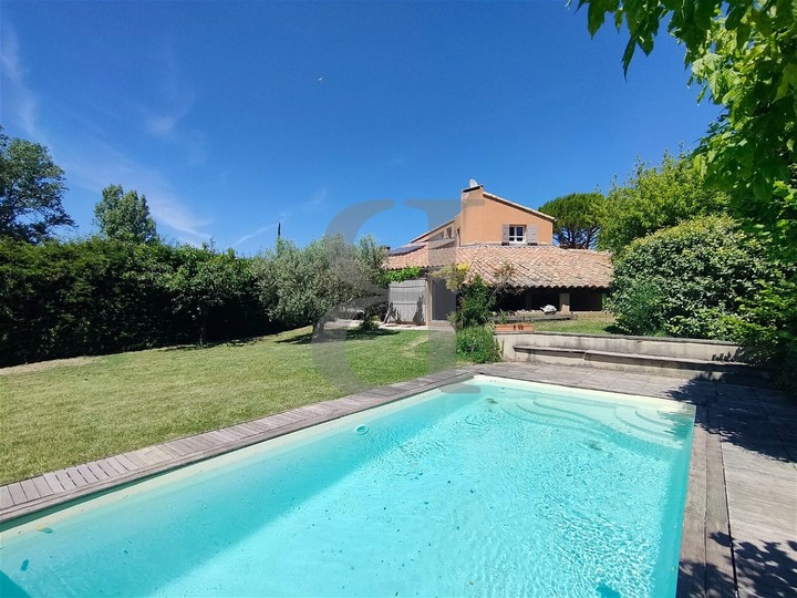 6 bedrooms house for sale in Vaucluse (84), France