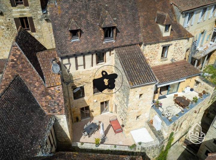 6 bedrooms house in Dordogne (24), France