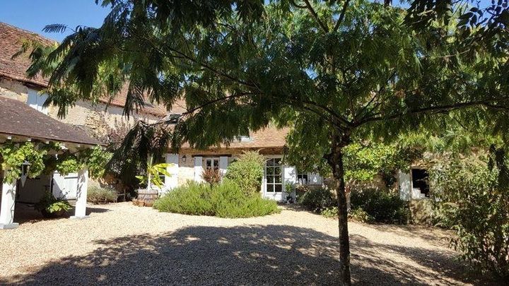 6 bedrooms house for sale in Excideuil, France