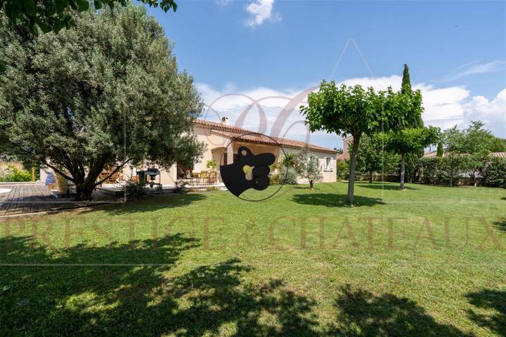 4 bedrooms house for sale in Vaucluse (84), France