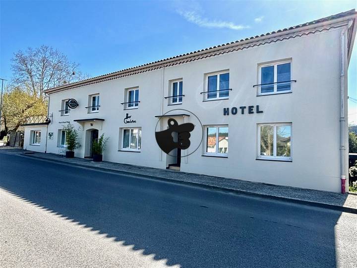 11 bedrooms other for sale in Lot (46), France