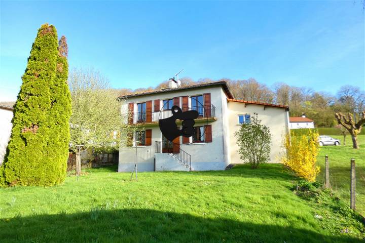 4 bedrooms house for sale in Cantal (15), France