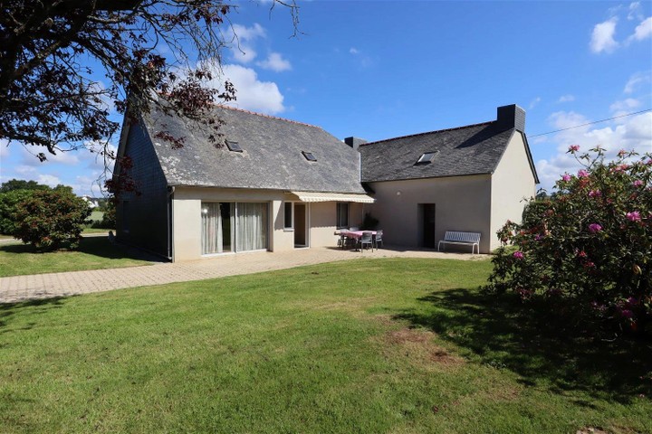 2 bedrooms house for sale in Finistere (29), France