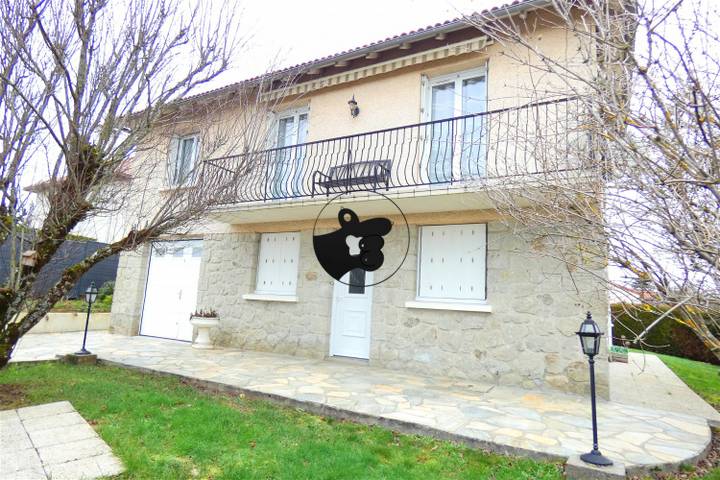 4 bedrooms house for sale in Cantal (15), France