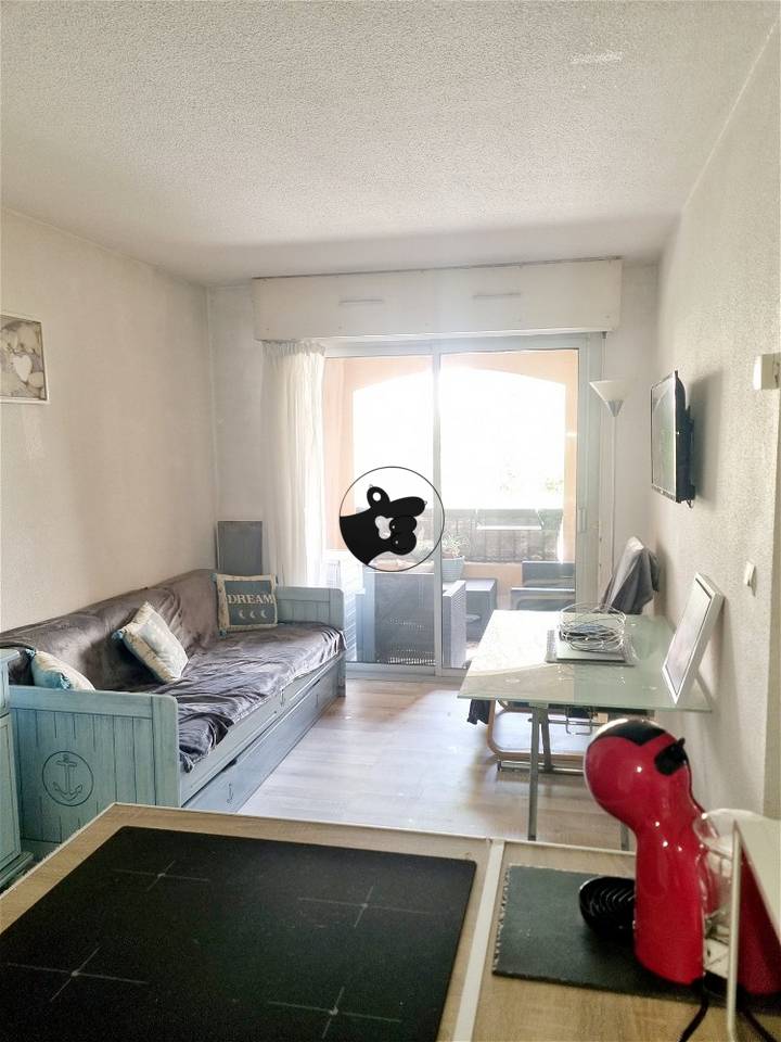 1 bedroom apartment for sale in Var (83), France