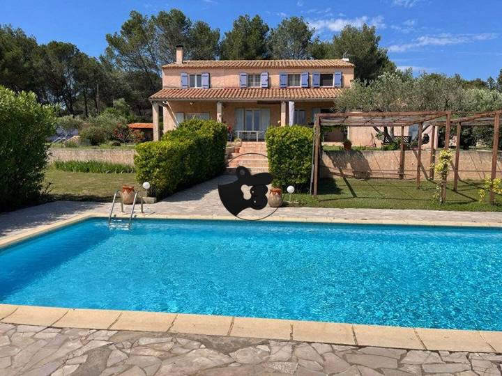 6 bedrooms house for sale in Gard (30), France