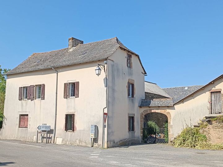 5 bedrooms house for sale in SAINTE JULIETTE SUR VIAUR, France